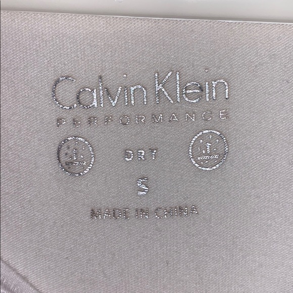 Calvin Klein performance t shirt - Picture 2 of 4